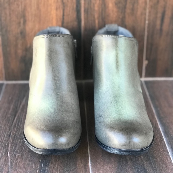 Gray Burnished Distressed Ankle Boot - Picture 4 of 8