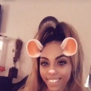 Meet your Posher, Kara