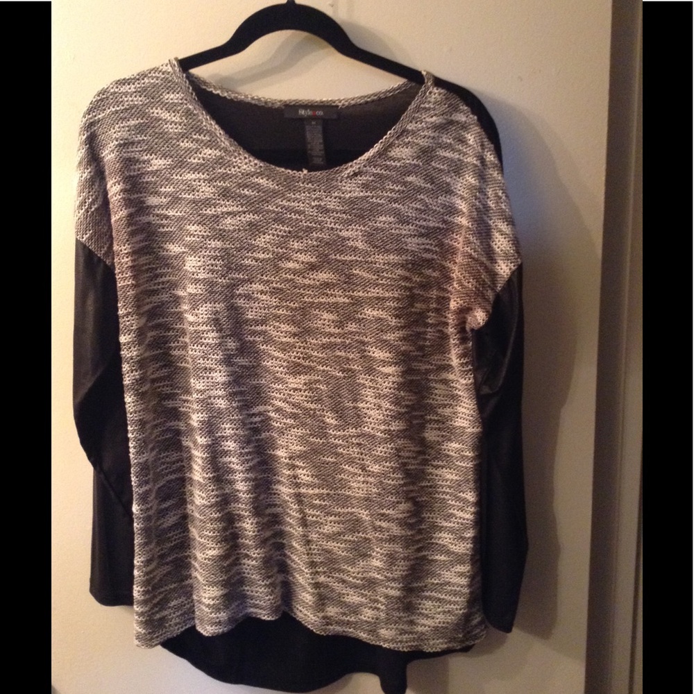 Cute Blouse/sweater