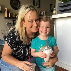 Meet your Posher, Jennifer