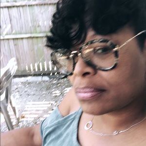 Meet your Posher, Rhonda