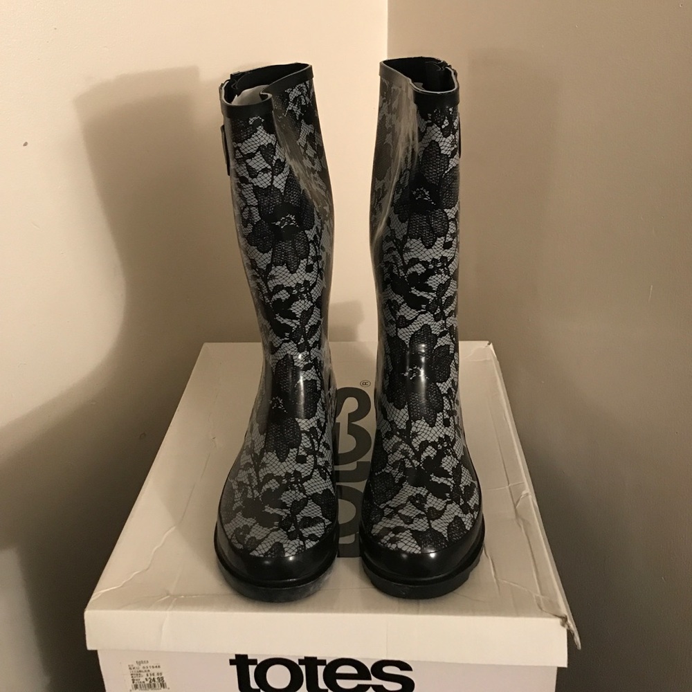 Totes rain boots