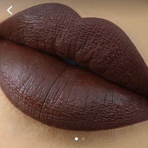 Kylie Cosmetics true brown k