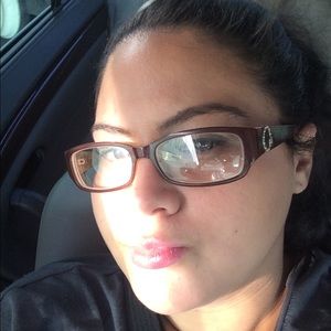 Meet your Posher, Erica