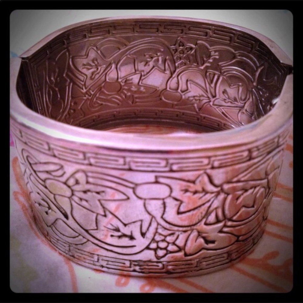 Hinged Silver Bracelet