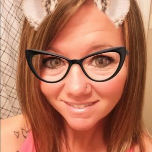 Meet your Posher, Sonya