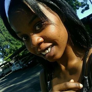 Meet your Posher, Michaela