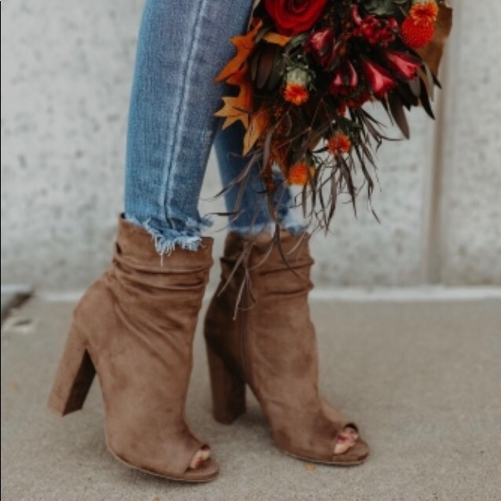 🆕RESTOCKED Charlie Vegan Suede Taupe Booties - Picture 5 of 8