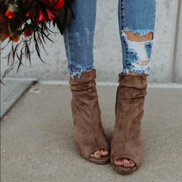 ๐RESTOCKED Charlie Vegan Suede Taupe Booties - Picture 4 of 8