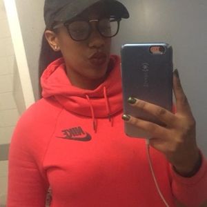 Meet your Posher, Ajanee