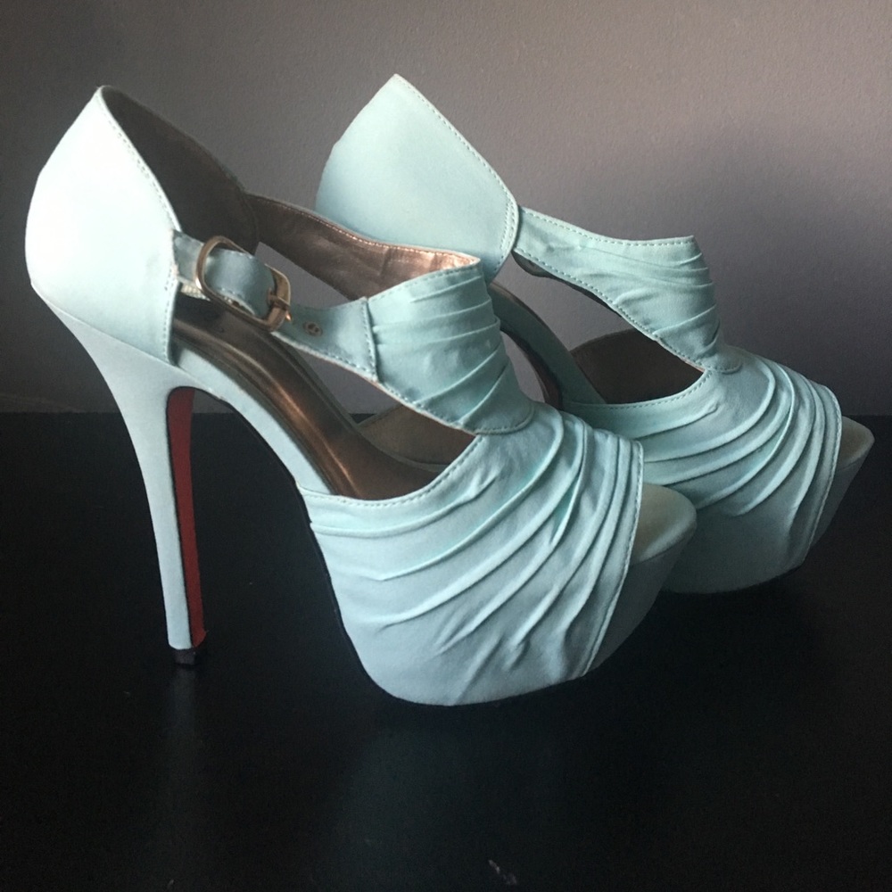 Qupid Mint Platform Heels