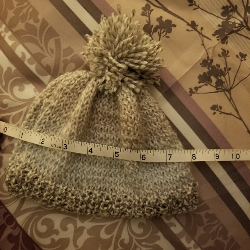 Knit hat - Picture 4 of 4