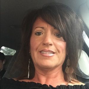 Meet your Posher, Hope