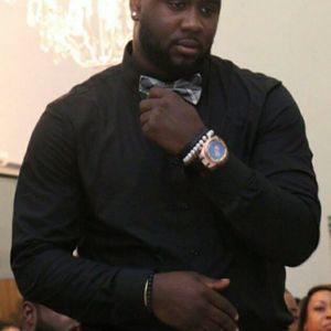 Meet your Posher, Earl