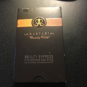 Anastasia Beverly Hills express brows Brunette