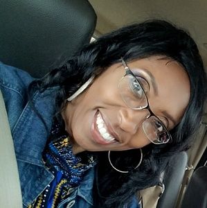 Meet your Posher, Phyllis