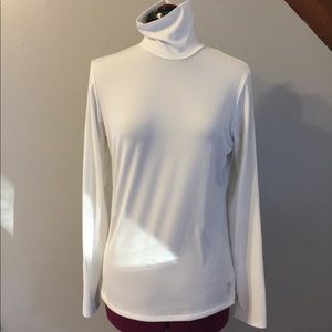Women’s turtleneck base layer