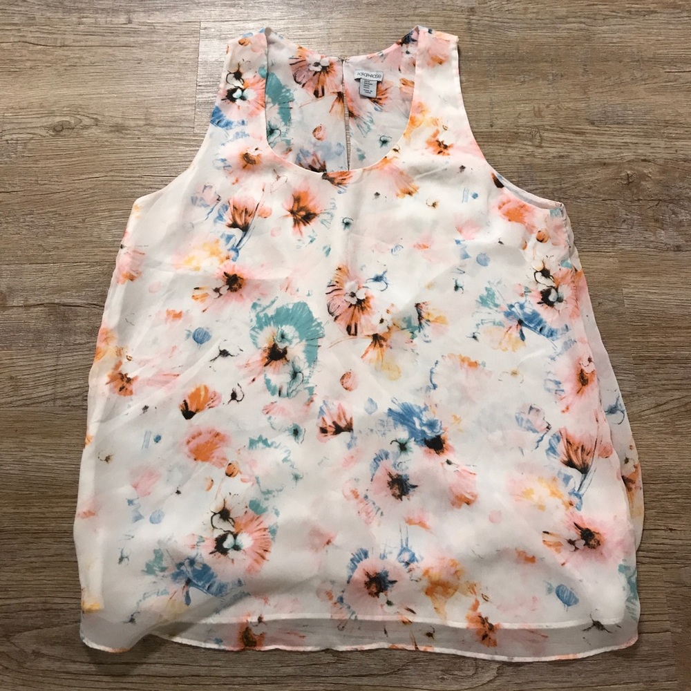 Floral, cross/open back top