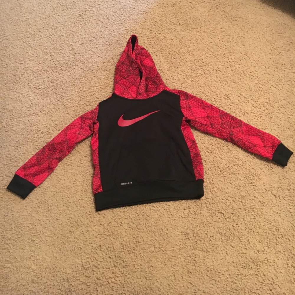Nike dri fit hoodie size small (4-5 years)