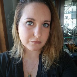 Meet your Posher, Lauren