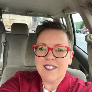 Meet your Posher, Valerie