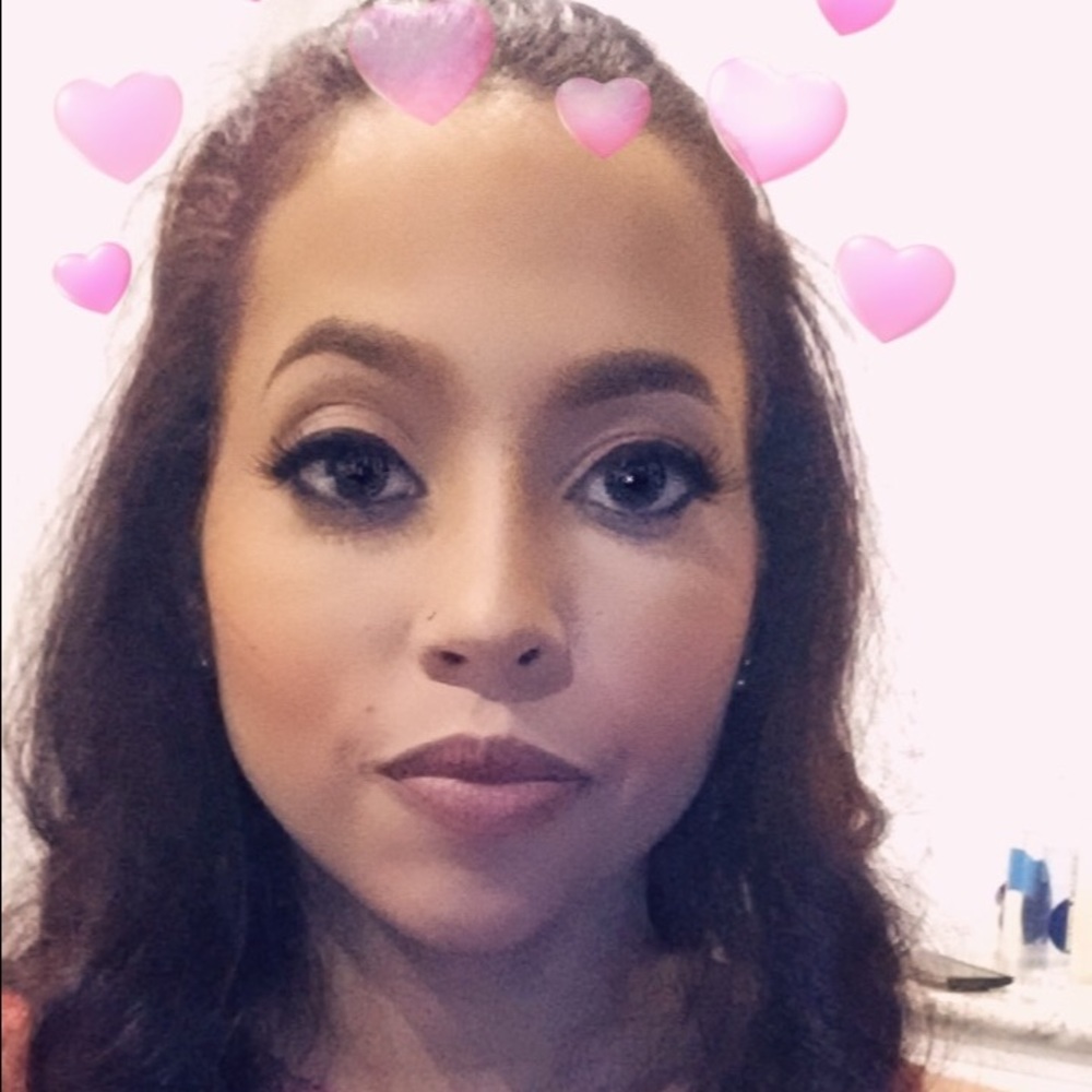 Meet your Posher, Naomi