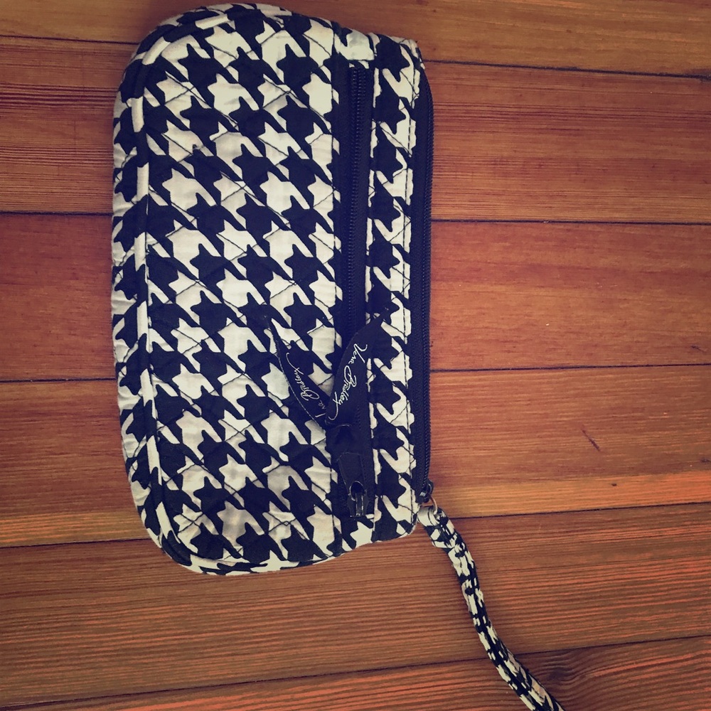 Vera bradly wristlet