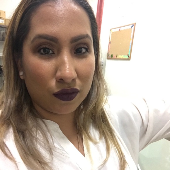 Meet your Posher, Erica - Picture 1 of 1