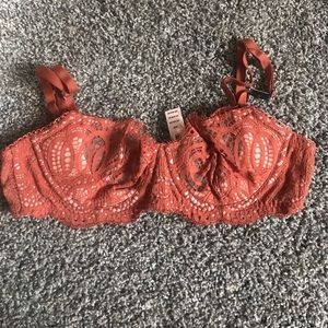 Victorias Secret Bra/ Thong Set