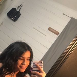 Meet your Posher, Vanessa