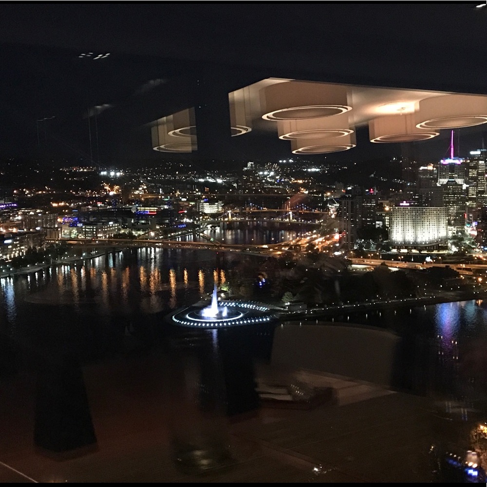 Meet your Posher, Whitney