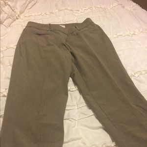 Lighter brown, cropped pant
