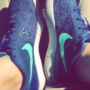 Meet your Posher, Ava