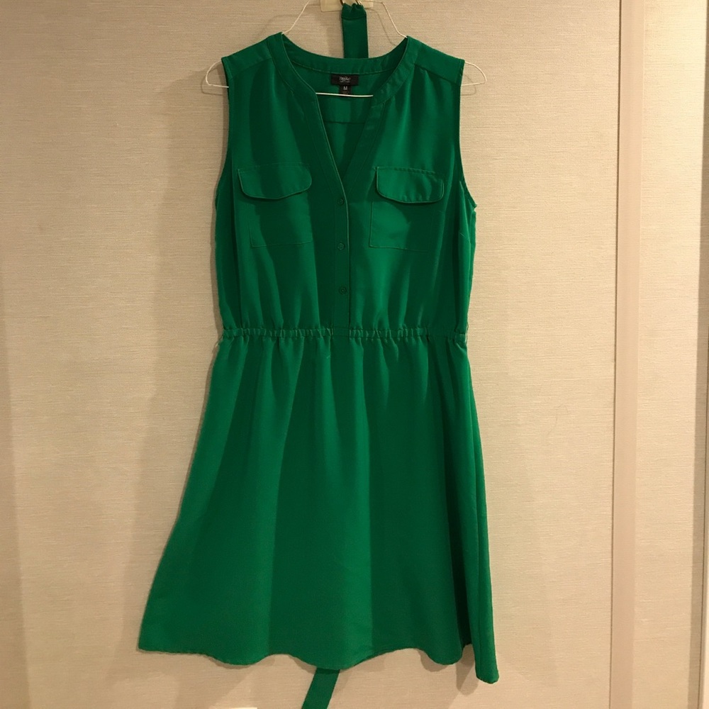 Beautiful green belted dress