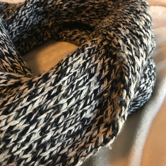 J. Crew Knit Circle Scarf - Picture 2 of 3