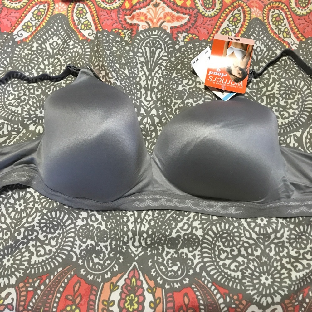 Warner’s cloud 9 size 40C wirefree bra