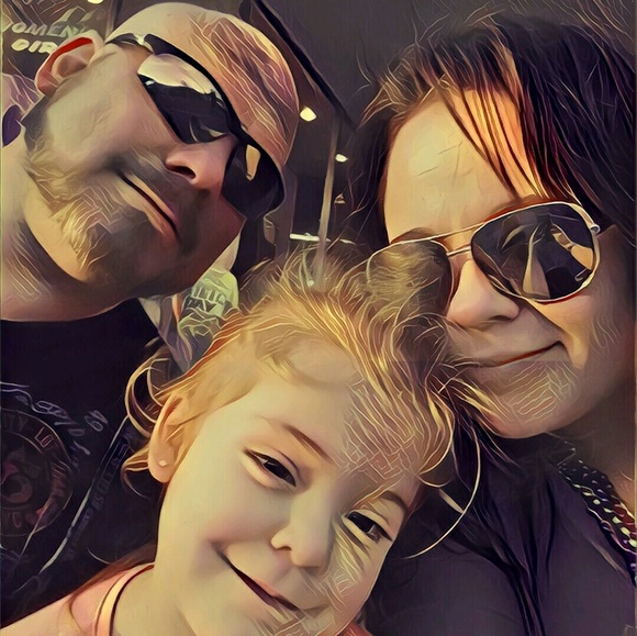 Meet the Posher Other - Meet your Posher, Angie