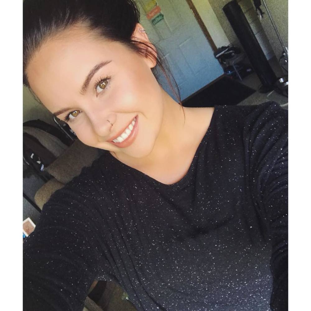 Meet your Posher, Chelsie