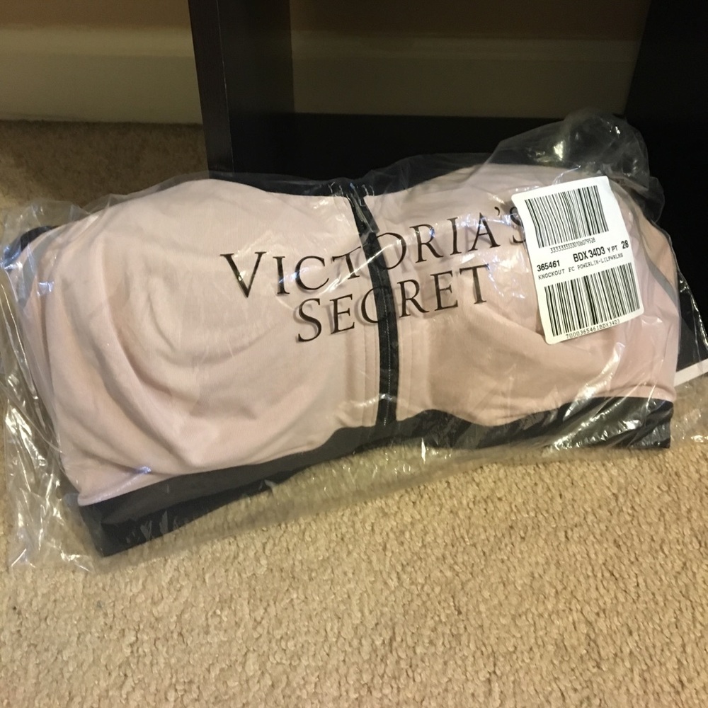 NWT Victoria’s Secret Sport Bra