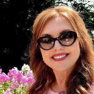 Meet your Posher, Ursula