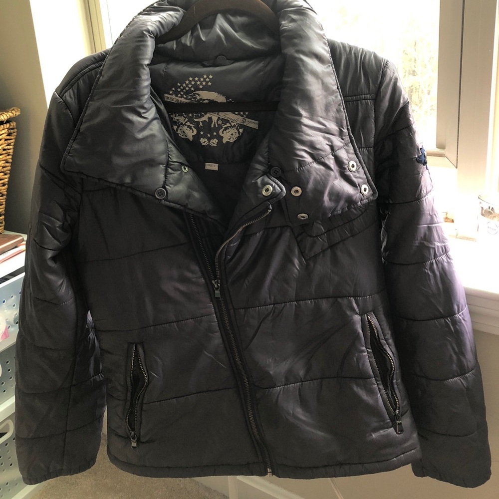 Women’s down purple diesel jacket.