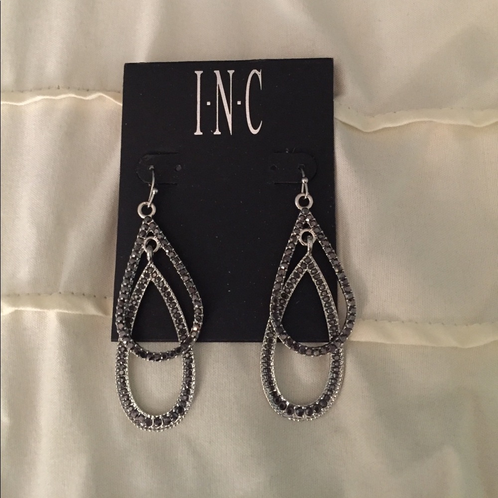Black and silver teardrop earrings.