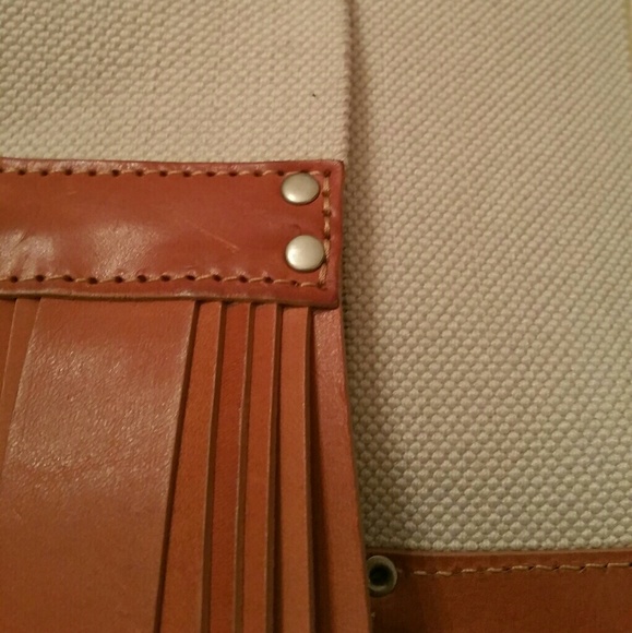 Calvin Klein  Tapered Multi Layered Stretch Belt. - Picture 2 of 3