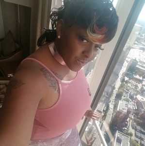 Meet your Posher, Ebony