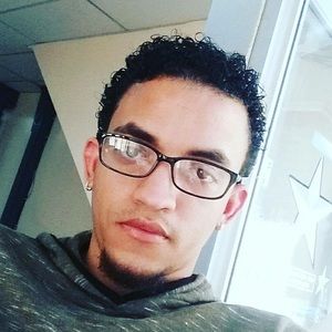 Meet your Posher, Carlos