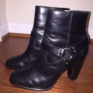 FRYE LAURIE HARNESS SHORT - Black boots; Size 9