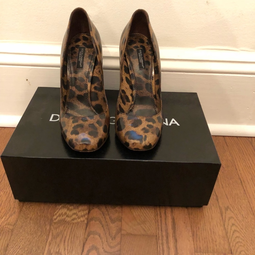 Dolce & Gabbana Leopard Vernice Heels