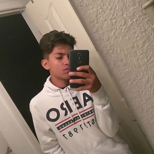 Meet your Posher, Diego