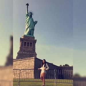 Meet your Posher, Ana sofia