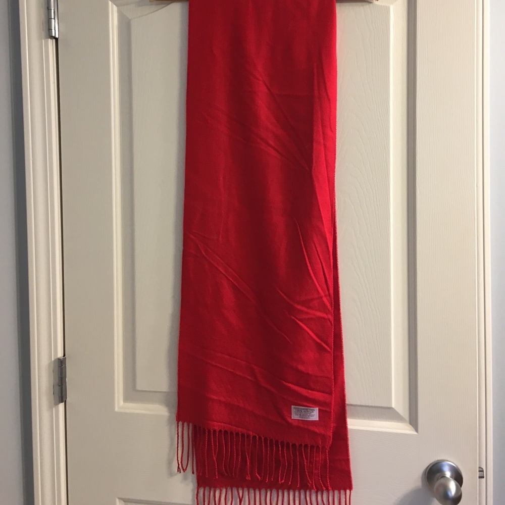 Long red scarf